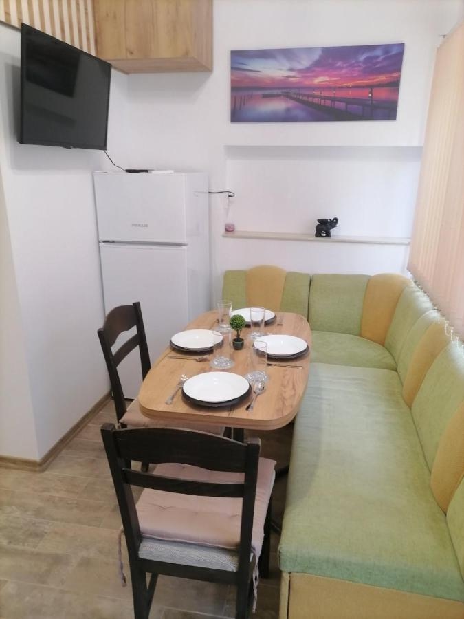 Cosy Apartment With A Sunny Balcony In Várna Kültér fotó