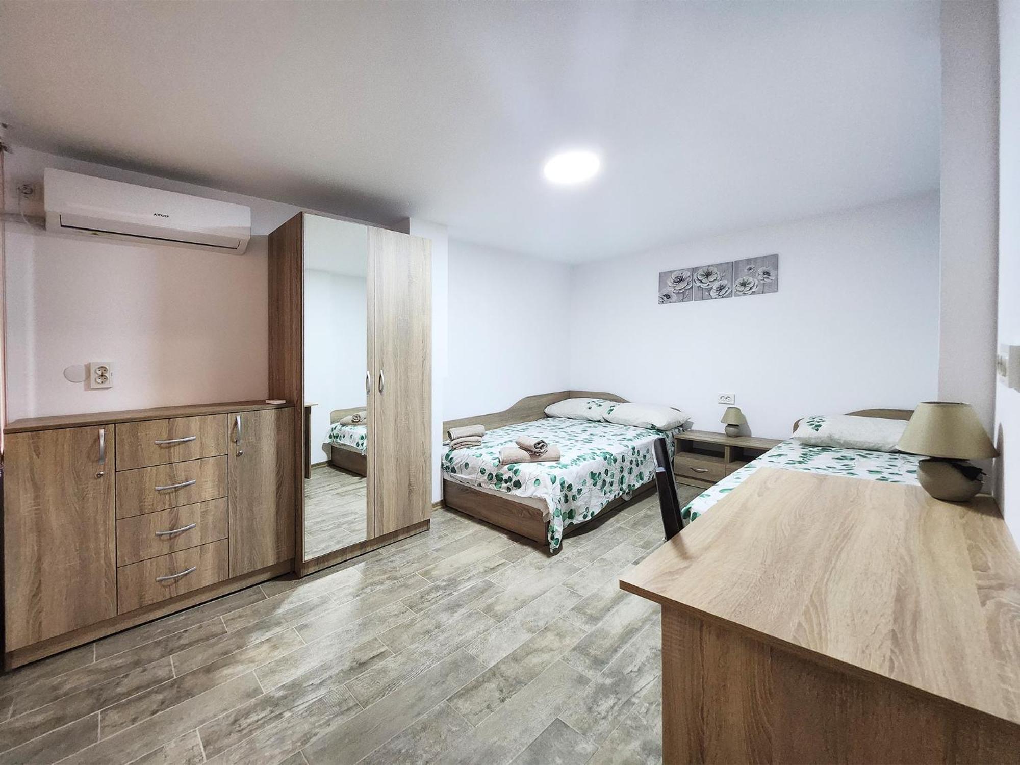 Cosy Apartment With A Sunny Balcony In Várna Kültér fotó